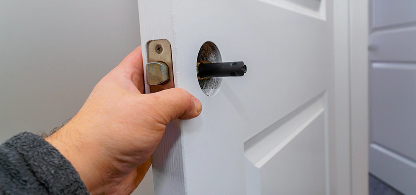 Nighttime Locksmith For Lock Repair in Stockton, CA