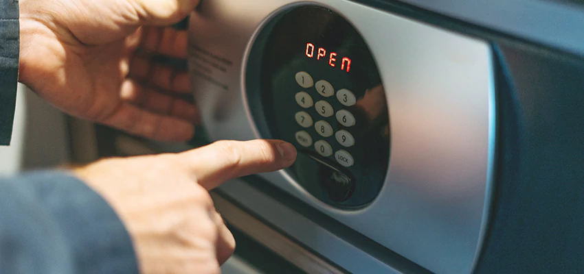 Cash Safe Openers in Stockton, California