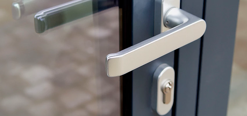 Broken Door Lock Cylinder Repair in Stockton, California